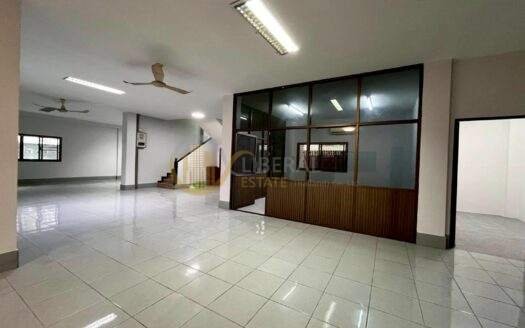 LTH15569 – Commercial Office Building for Sale Rama 9 | Spacious Standalone Office | Near MRT Rama 9 | 42 MB | อาคารสำนักงานขาย พระราม 9 อาคารเดี่ยว พื้นที่ขนาดใหญ่ ใกล้ MRT พระราม 9
