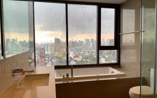 LTH15567 – Luxury Condo for Rent Ekkamai | High Floor City View | Near BTS Ekkamai | 65,000 THB | คอนโดหรูให้เช่า เอกมัย ชั้นสูง วิวเมือง ใกล้ BTS เอกมัย