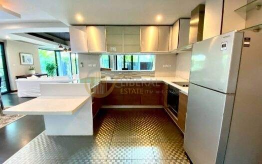 LTHC15595 – Luxury House for Rent Thonglor | Private Pool & Jacuzzi | Near BTS Thonglor | 220,000 THB | บ้านหรูให้เช่า ทองหล่อ พร้อมสระว่ายน้ำและจากุซซี่ ใกล้ BTS ทองหล่อ