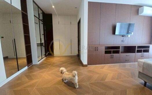 LTH15836OP – Luxury Brand New Pet Friendly Condo for Rent Ekkamai | Reduced Price | Near BTS Ekkamai | 135,000 THB | บ้านหรูใหม่ให้เช่า เอกมัย เลี้ยงสัตว์ได้ ลดราคาพิเศษ ใกล้ BTS เอกมัย