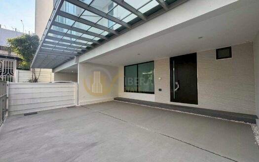 LTHC15645 – Luxury Townhome for Sale Rama 3 | Modern 4-Storey Residence | Yannawa | 15.9 MB | ทาวน์โฮมหรูขาย พระราม 3 – ยานนาวา บ้านสวย 4 ชั้น พร้อมอยู่