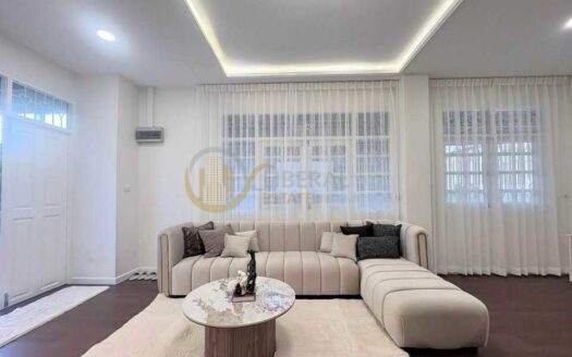LTH15647 – House for Rent Meng Jai | Spacious 3-Storey Residence | Near Ratchadaphisek Road | 130,000 THB | บ้านให้เช่า เหม่งจ๋าย บ้านขนาดใหญ่ 3 ชั้น ทำเลใจกลางเมือง