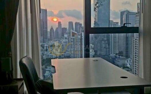 LTH15669 – Luxury Condo for Rent Silom | High Floor Modern Residence | Near BTS Surasak | 70,000 THB | คอนโดหรูให้เช่า สีลม ชั้นสูง ใกล้ BTS สุรศักดิ์