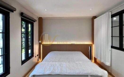 LTHC15679 – Luxury Pet-Friendly Townhome for Rent Phrom Phong | Sukhumvit | Near EmQuartier | 130,000 THB | ทาวน์โฮมหรูให้เช่า สุขุมวิท เลี้ยงสัตว์ได้ ใกล้ EmQuartier