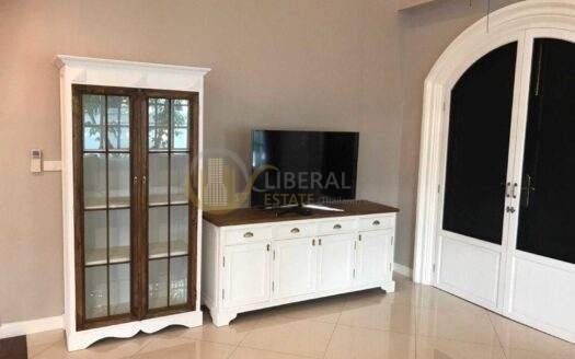 LTH15739 – Corner House for Rent Bearing | Fantasia Villa 3 | Spacious Family Residence | Near BTS Bearing | 85,000 THB | บ้านให้เช่า แบริ่ง โครงการ Fantasia Villa 3 บ้านหลังใหญ่ เพดานสูง ฟังก์ชันครบ