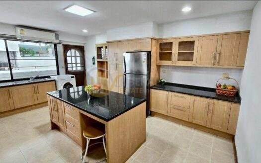 LTH15725 – Spacious Family Condo for Rent Phrom Phong | Centre Point Residence Phrom Phong | Near BTS Phrom Phong | 95,000 THB | คอนโดห้องใหญ่ให้เช่า พร้อมพงษ์ เหมาะสำหรับครอบครัว ใกล้ BTS พร้อมพงษ์