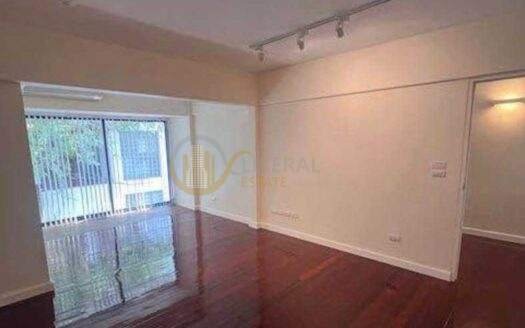LTHC15831 – Luxury Pet-Friendly Townhouse for Rent Thonglor | Garden Court Townhouse Sukhumvit | Near Samitivej Hospital & BTS Ekkamai | 105,000 THB/month | ทาวน์โฮมหรูให้เช่า ทองหล่อ เลี้ยงสัตว์ได้ พร้อมสวนส่วนตัว ใกล้โรงพยาบาลสมิติเวช และ BTS เอกมัย