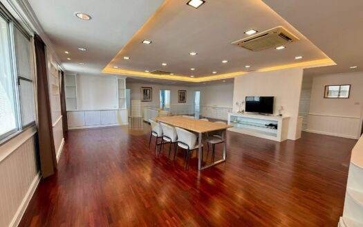 LTH15817 – Spacious Condo for Rent Phrom Phong | D.S. Tower 1 Sukhumvit 33 | Near BTS Phrom Phong | 95,000 THB | คอนโดห้องใหญ่พิเศษให้เช่า พร้อมพงษ์ โครงการ D.S. Tower 1 สุขุมวิท 33 ใกล้ BTS พร้อมพงษ์