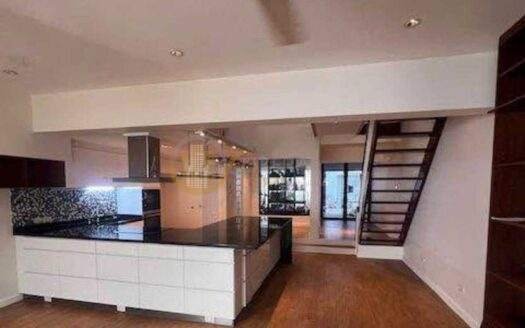 LTHC15831 – Luxury Pet-Friendly Townhouse for Rent Thonglor | Garden Court Townhouse Sukhumvit | Near Samitivej Hospital & BTS Ekkamai | 105,000 THB/month | ทาวน์โฮมหรูให้เช่า ทองหล่อ เลี้ยงสัตว์ได้ พร้อมสวนส่วนตัว ใกล้โรงพยาบาลสมิติเวช และ BTS เอกมัย