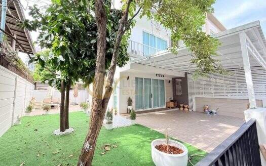 LTH15944 – Luxury Corner House for Rent Ratchayothin | Lumpini Town Place Ratchayothin–Sena | 110,000 THB | บ้านมุมให้เช่า รัชโยธิน โครงการ Lumpini Town Place
