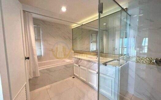 LTHC15946 – Pet Friendly Luxury Penthouse Duplex for Rent Asoke | GP Grande Tower | 300,000 THB | เพนท์เฮาส์ดูเพล็กซ์หรูให้เช่า อโศก โครงการ GP Grande Tower