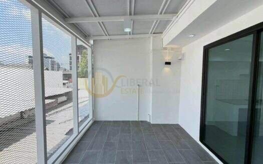LTH16001 – Home Office & Residence for Sale Punnawithi | Sukhumvit 101 | Near BTS Punnawithi | 12.9 MB | โฮมออฟฟิศและบ้านขาย สุขุมวิท 101