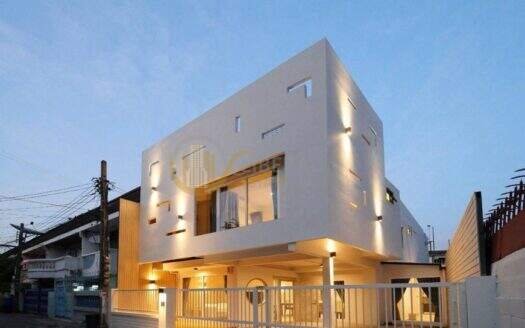 LTHC16068 – Townhome for Rent Soonvijai | 204 sq.m. | 27 sq.wah | 3 Bed 3 Bath | 92K | ทาวน์โฮมให้เช่า ซอยศูนย์วิจัย