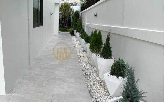 LTH16058 – Spacious House for Sale Lat Phrao–Chokchai 4 | 320 sq.m. | 4 Beds 3 Baths | 4 Parking | 18.5 MB | บ้าน 2 ชั้น ขาย ลาดพร้าว–โชคชัย 4