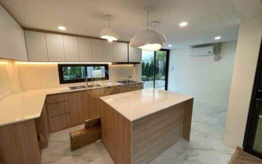 LTH16058 – Spacious House for Sale Lat Phrao–Chokchai 4 | 320 sq.m. | 4 Beds 3 Baths | 4 Parking | 18.5 MB | บ้าน 2 ชั้น ขาย ลาดพร้าว–โชคชัย 4