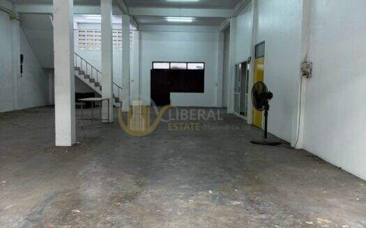 LTH16075 – Prime Commercial Building for Rent Sukhumvit 62 | 378 sq.m. | 2 Floors | BTS Bang Chak 250 m. | 65K | อาคารพาณิชย์ให้เช่า สุขุมวิท 62