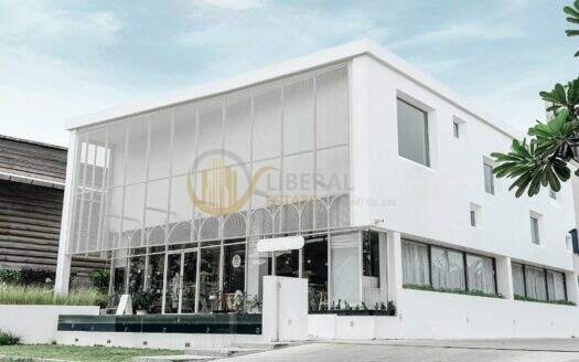 LTH16086 – Newly Renovated Commercial Space for Rent Srinakarin | 1,200 sq.m. | 18 Rooms | 30 Parking Spaces | MRT Si Kritha 300 m. | 450K | อาคารพาณิชย์ให้เช่า ศรีนครินทร์