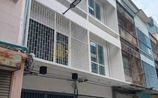 LTH16106 – Townhouse for Sale On Nut | 200 sq.m. | 3 Beds 4 Baths + Maid Room | BTS On Nut | 8.5 MB | ทาวน์เฮ้าส์ขาย อ่อนนุช