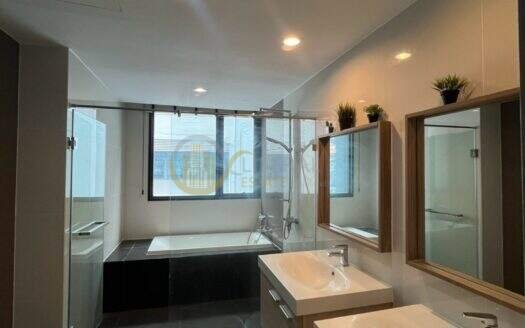LTH7044-R269 – Luxury Condo for Sale Ekkamai | The Capital Ekkamai | 194 sq.m. | 4 Beds 4 Baths | Sale with Tenant | 44 MB | คอนโดขาย เอกมัย