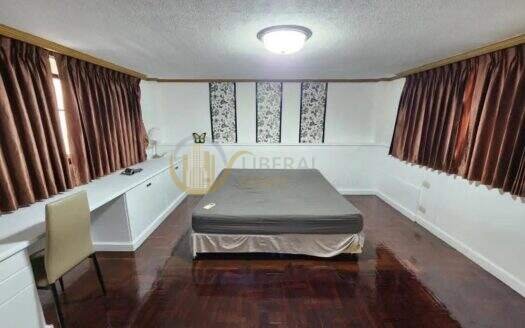 LTHC16129 – Pet-Friendly Townhouse for Rent Ekkamai 12 | 250 sq.m. | 5 Beds 4 Baths | Rooftop & Big Balcony | 50K | ทาวน์เฮ้าส์ให้เช่า เอกมัย 12