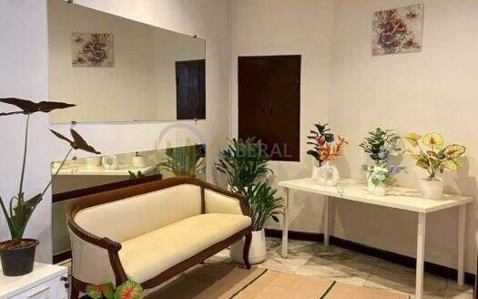 LTHC16149 – Spacious Townhouse for Rent Ekkamai Soi 4 | 450 sq.m. | 4 Storeys | 6 Beds 6 Baths | Fully Furnished | 90K/month | ทาวน์เฮ้าส์ให้เช่า เอกมัย ซอย 4