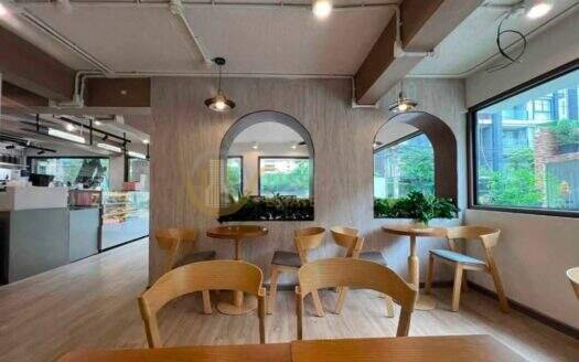 LTHC16143 – Corner Commercial Building for Rent Ekkamai | 250 sq.m. | 4 Storeys | 9m Frontage | 200K/month | อาคารพาณิชย์ให้เช่า เอกมัย