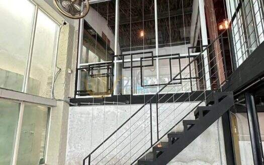 LTHC16145 – Commercial Shop for Rent Silom–Surawong | 180 sq.m. | 2 Storeys | Near Main Road | 180K/month | ร้านค้าให้เช่า สีลม–สุรวงศ์
