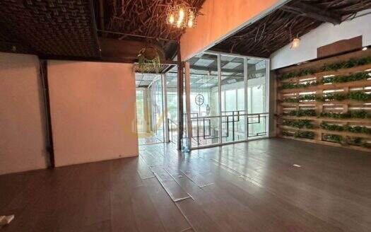 LTHC16145 – Commercial Shop for Rent Silom–Surawong | 180 sq.m. | 2 Storeys | Near Main Road | 180K/month | ร้านค้าให้เช่า สีลม–สุรวงศ์