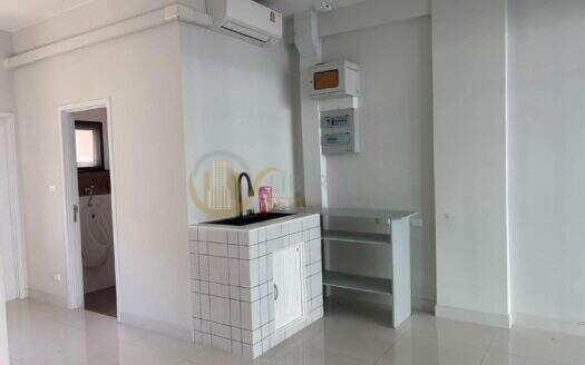 LTHC162330 – Home Office FOR RENT The Master Onnut–Pattanakarn | 200 sq.m. | 4.5 Floors | Private Elevator | 65K/Month | โฮมออฟฟิศให้เช่า อ่อนนุช–พัฒนาการ