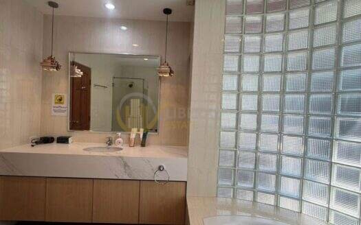 LTHC162340 | Single House for Rent – Soi Pridi 42 | 550 Sq.m. | 5 Beds | 5 Baths | Private Pool | 350K/Month