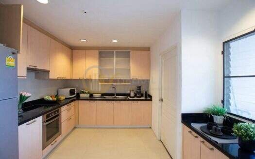LTH162338 Pet-Friendly Apartment for Rent near BTS Phrom Phong | 278 Sq.m. | 3 Beds | 4 Baths | 150K/Month