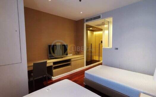 LTHC162343 – Condo For Rent | Athenee Residence | BTS Phloenchit | 196 Sq.m. | 3+1 Beds | 3 Baths | 165K/Month