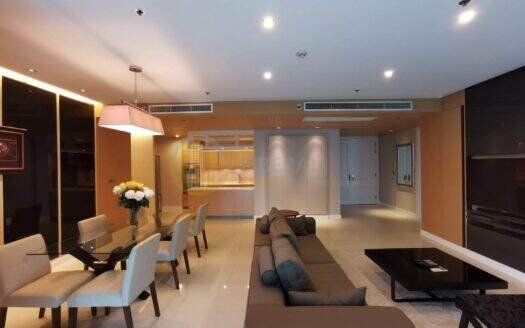 LTHC162343 – Condo For Rent | Athenee Residence | BTS Phloenchit | 196 Sq.m. | 3+1 Beds | 3 Baths | 165K/Month
