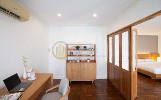 LTH162337 Pet-Friendly Large Duplex Apartment for Rent near BTS Phrom Phong | 378 Sq.m. | 3+1 Beds | 5 Baths | 180K/Month