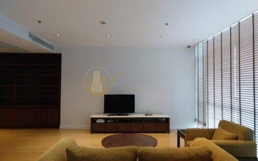 LTHC16262 – Condo For Rent | Athenee Residence | BTS Phloenchit | 196 Sq.m. | 3+1 Beds | 3 Baths | 150K/Month