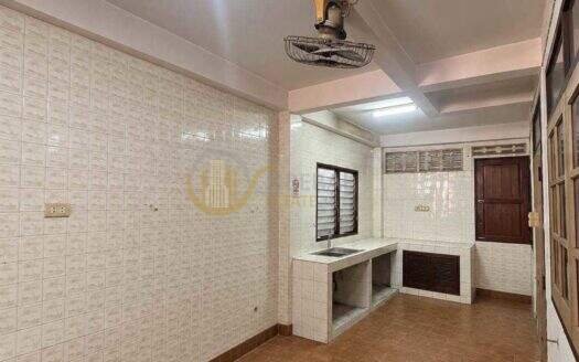LTH16274 – Detached House For Sale | Sathu Pradit 28 | Near BTS Chong Nonsi | 230 Sq.m. | 6 Beds | 3 Baths | 12.4MB