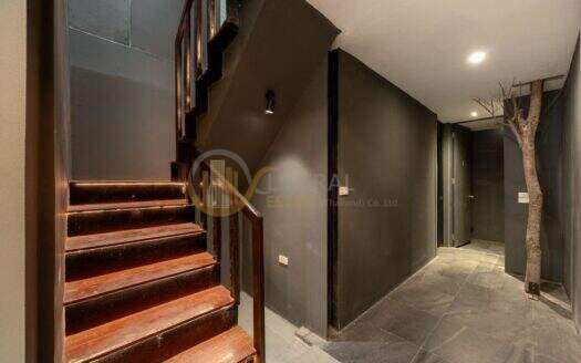 LTH16283 – Commercial Building For Rent | Ekkamai 2 | BTS Ekkamai 500 m. | 250 Sq.m. | 2 Beds | 2 Baths | 85K/Month