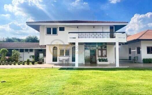 LTH16295 – Spacious House with Land For Rent | Sukhumvit 68 | BTS Udom Suk | 1 Rai 1 Ngan 85 Sq.wah | 5 Beds | 5 Baths | 250K/Month