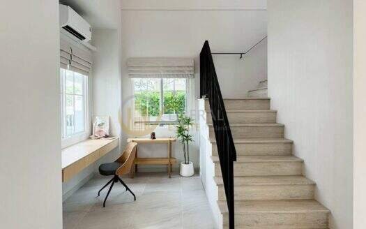 LTH16406 – House For Rent | Chaiyapruek Bangna Km.15 | 184 Sq.m. | 3 Beds | 4 Baths | Home Office | 75K/Month