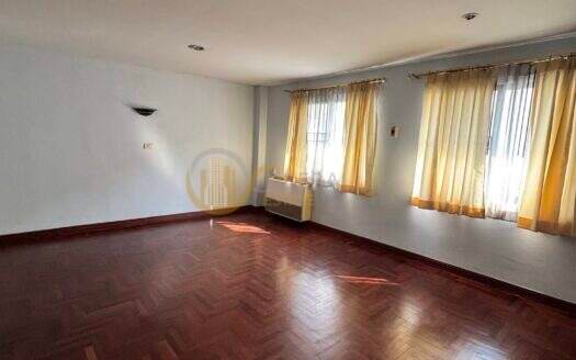LTH16332 – 4-Storey Townhouse for Rent | Thonglor Soi 7 | 450 Sq.m. | 6 Beds/Offices | 4 Baths | 150K/Month