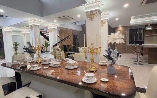 LTH16404 – Ultra-Luxury House For Rent | Sukhumvit 71 | 845 Sq.m. | 5 Beds | 8 Baths | Private Pool | 350K/Month