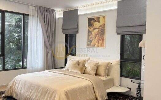 LTH16404 – Ultra-Luxury House For Rent | Sukhumvit 71 | 845 Sq.m. | 5 Beds | 8 Baths | Private Pool | 350K/Month