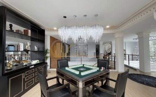 LTH16404 – Ultra-Luxury House For Rent | Sukhumvit 71 | 845 Sq.m. | 5 Beds | 8 Baths | Private Pool | 350K/Month