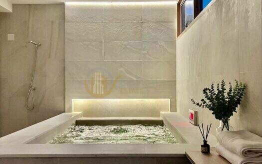 LTH16303 – Modern Townhouse For Sale | Ekkamai 22 / Pridi Banomyong 41 | Near BTS Phra Khanong | 200 Sq.m. | 4+1 Beds | 3 Baths | 18.9MB