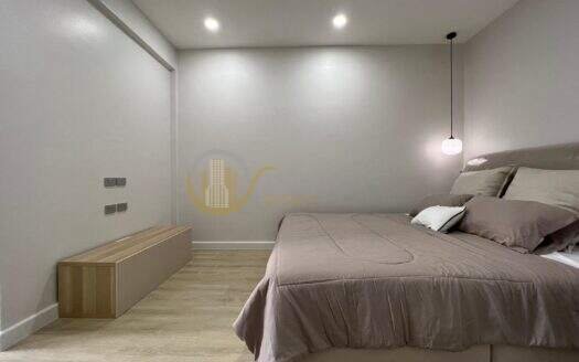 LTH16303 – Modern Townhouse For Sale | Ekkamai 22 / Pridi Banomyong 41 | Near BTS Phra Khanong | 200 Sq.m. | 4+1 Beds | 3 Baths | 18.9MB