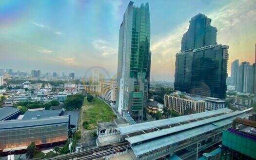 LTH16323 – Luxury Condo For Sale | The Diplomat Sathorn | Next to BTS Surasak | 77.7 Sq.m. | 2 Beds | 2 Baths | 17.9MB