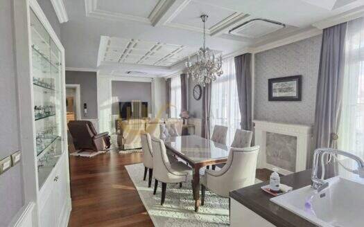 LTH16325 – Luxury Pool Villa for Sale | Sukhumvit 61 | Near BTS Ekkamai | 5 Storeys | 600 Sq.m. | 4 Beds | 118MB