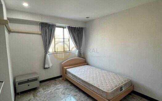 LTH16334 – Spacious Condo for Rent | Royal Castle Sukhumvit 39 | Near BTS Phrom Phong | 165 Sq.m. | 3 Beds + Maid’s Room | 4 Baths | 68K/Month