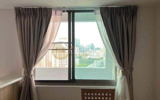 LTH16334 – Spacious Condo for Rent | Royal Castle Sukhumvit 39 | Near BTS Phrom Phong | 165 Sq.m. | 3 Beds + Maid’s Room | 4 Baths | 68K/Month