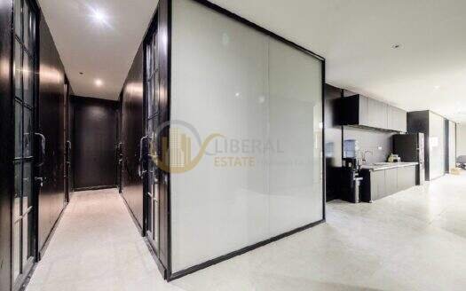 LTH16347 – Office Building for Sale | Chamnan Phenjati Business Center | 403 Sq.m. | 29.9MB